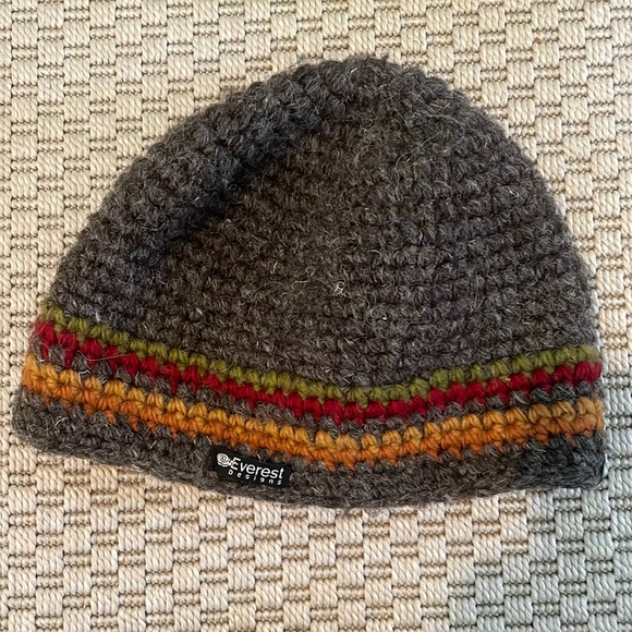 Knit hat - Picture 1 of 1